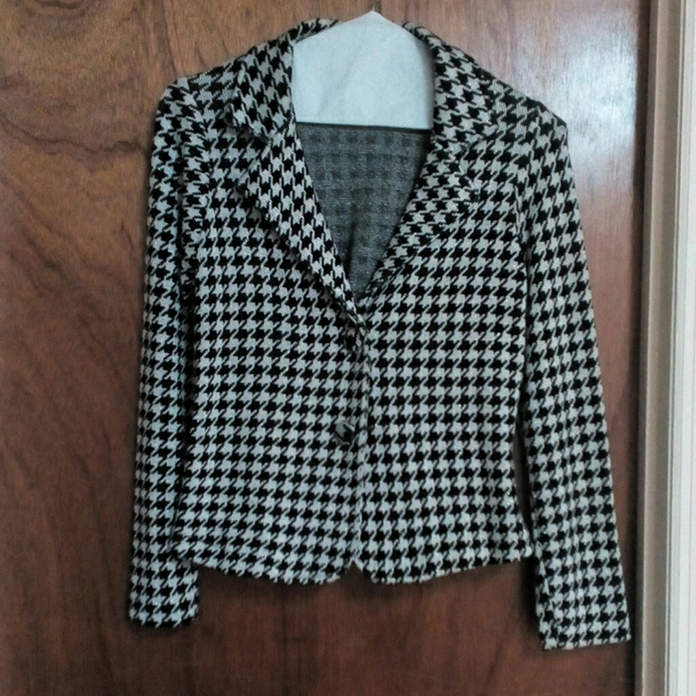 Black and White Worthington Sweater Jacket